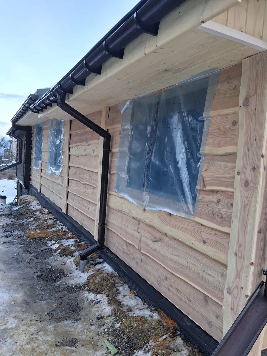 Ważnym elementem rozbudowy będzie dodanie usprawnień dla osób niepełnosprawnych (m.in. dodatkowe wejście z poziomu parkingu).